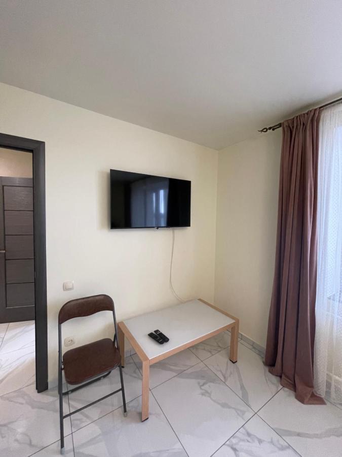 Luxflats Rivne Apartment ภายนอก รูปภาพ