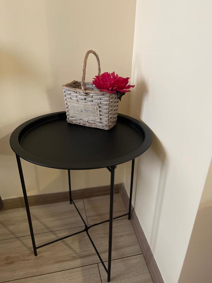 Luxflats Rivne Apartment ภายนอก รูปภาพ