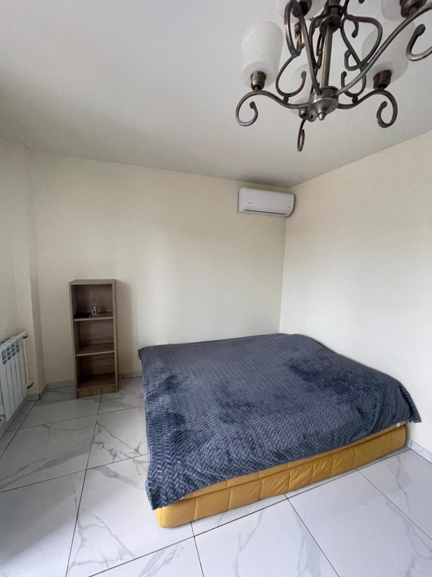 Luxflats Rivne Apartment ภายนอก รูปภาพ