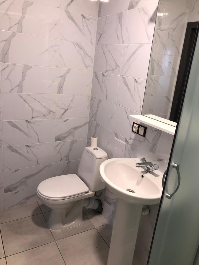 Luxflats Rivne Apartment ภายนอก รูปภาพ