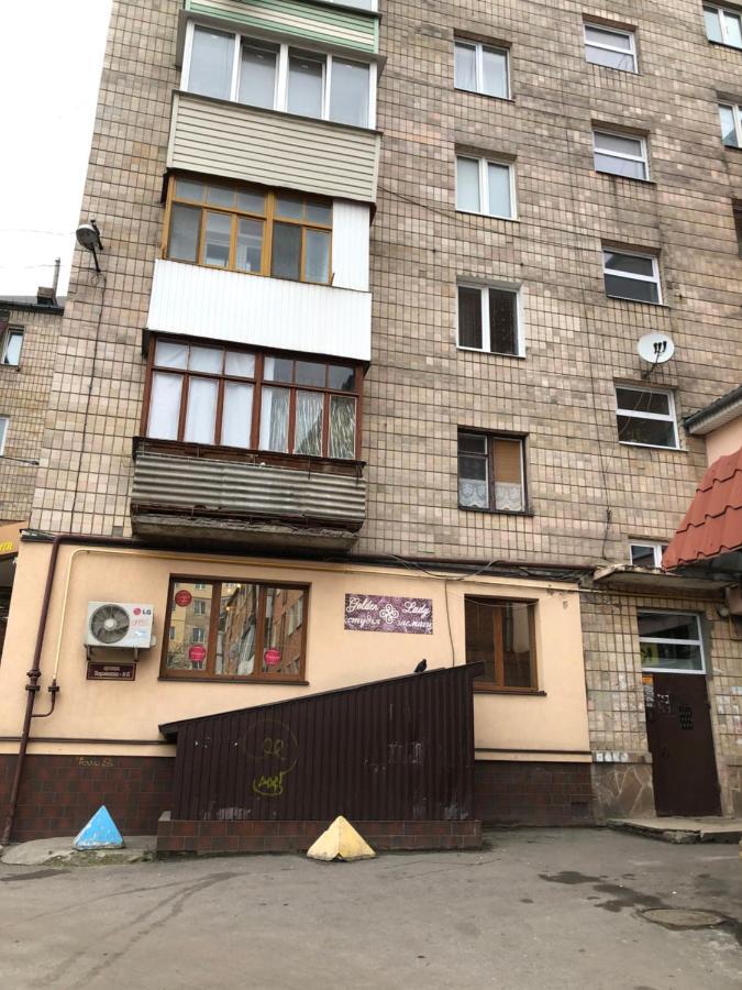 Luxflats Rivne Apartment ภายนอก รูปภาพ