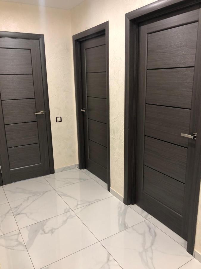 Luxflats Rivne Apartment ภายนอก รูปภาพ